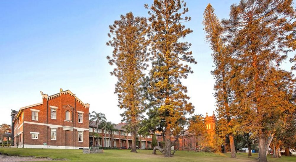 Mercure Maitland Monte Pio 48/50