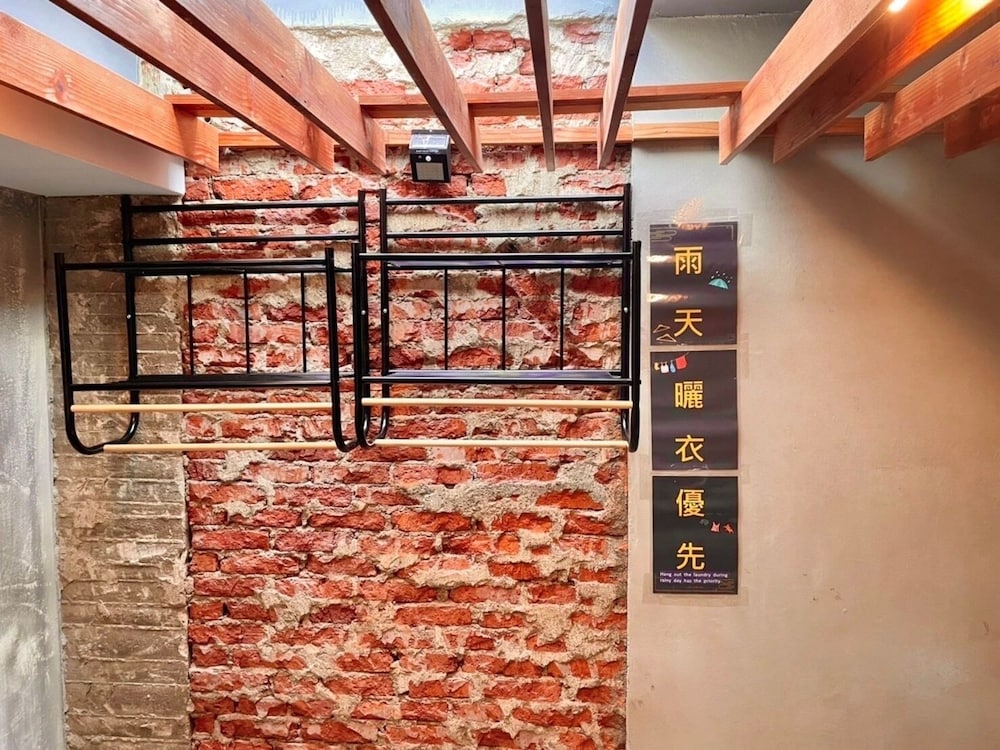 Ph Hostel 65/72