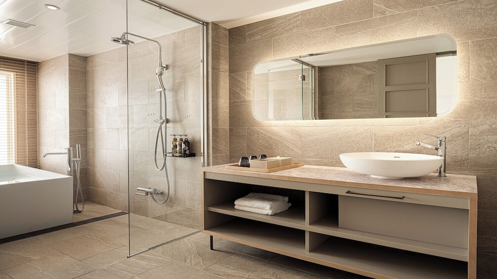 Lequ Okinawa Chatan Spa And Resort 70/70