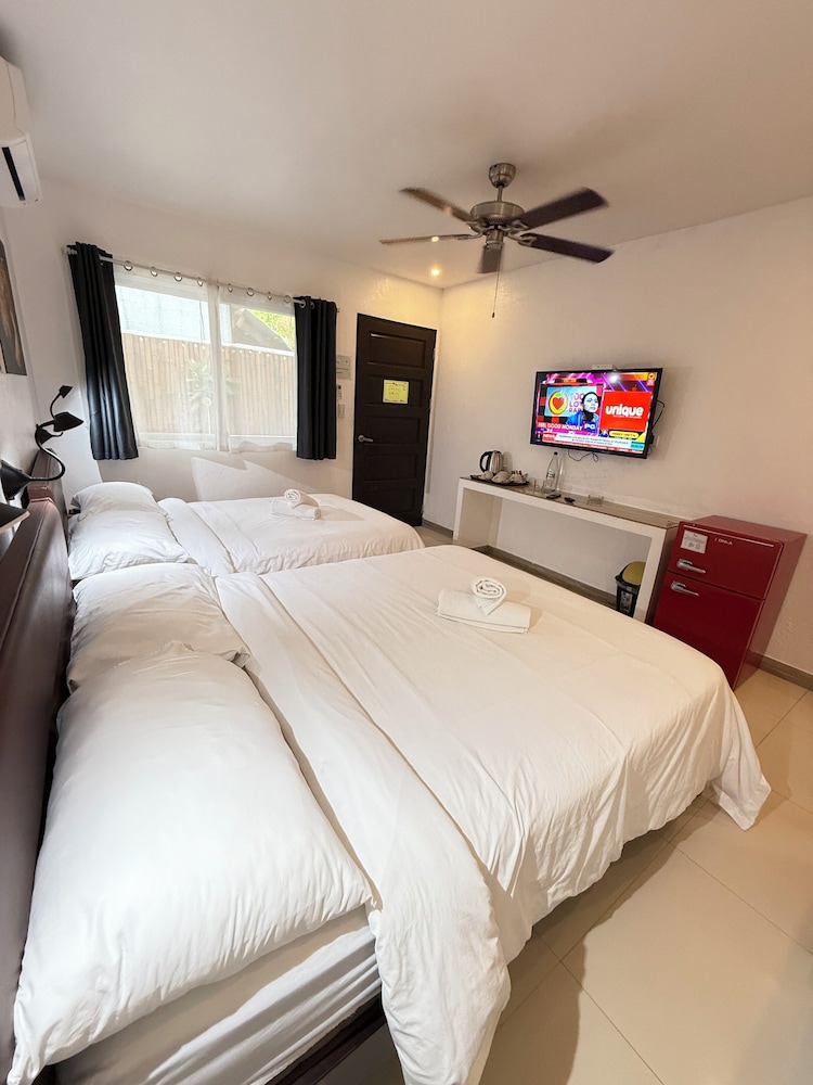 SUPERIOR, 2 QUEEN BEDS