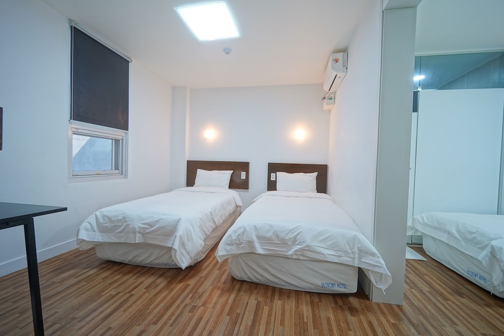 EKONOMY HOTEL HAEUNDAE 16/66