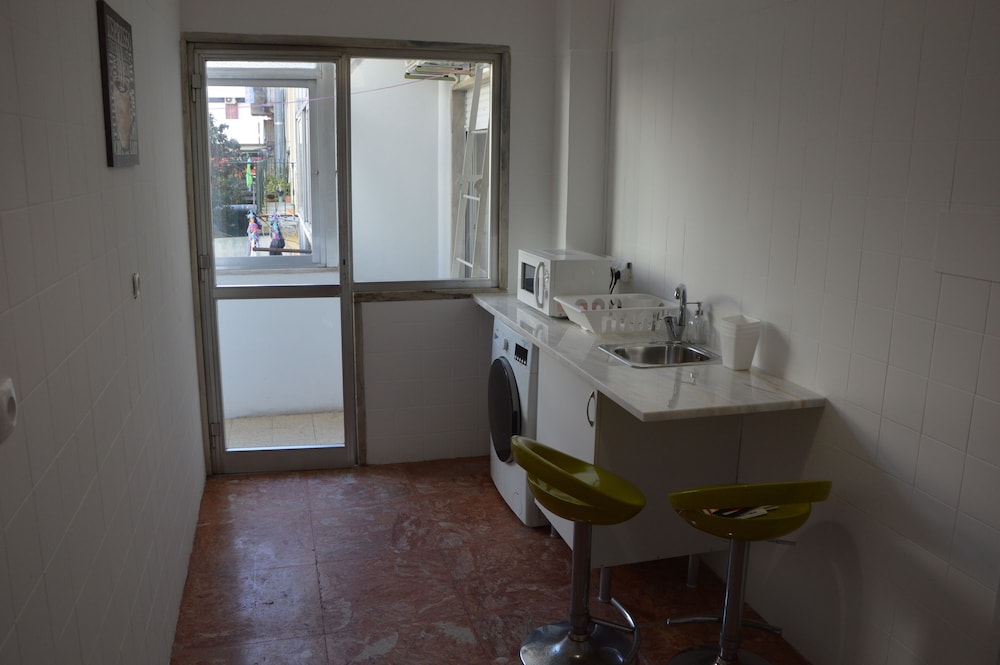 Lx Center Guesthouse 13/18