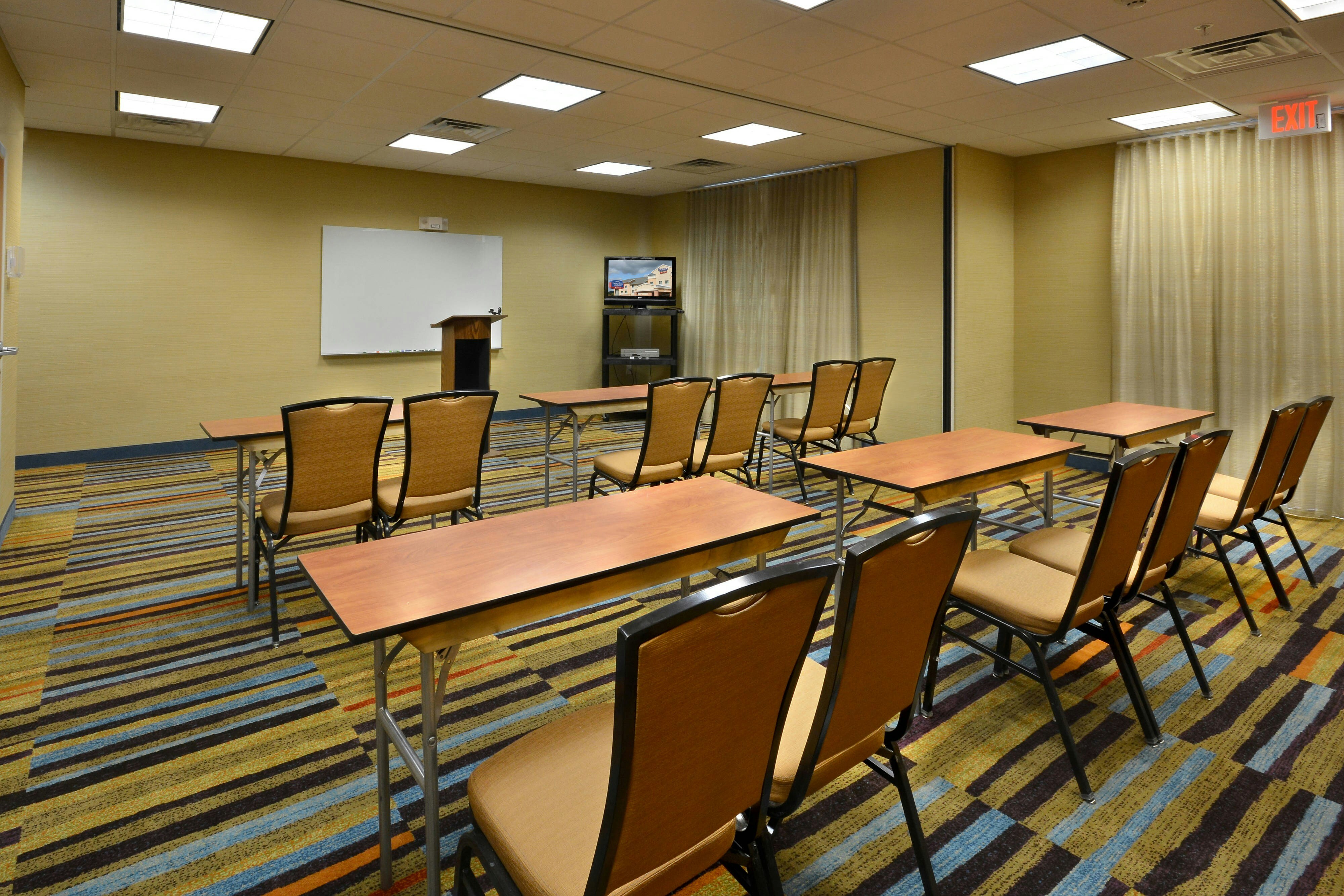 Fairfield Inn Suites Wytheville 32/36
