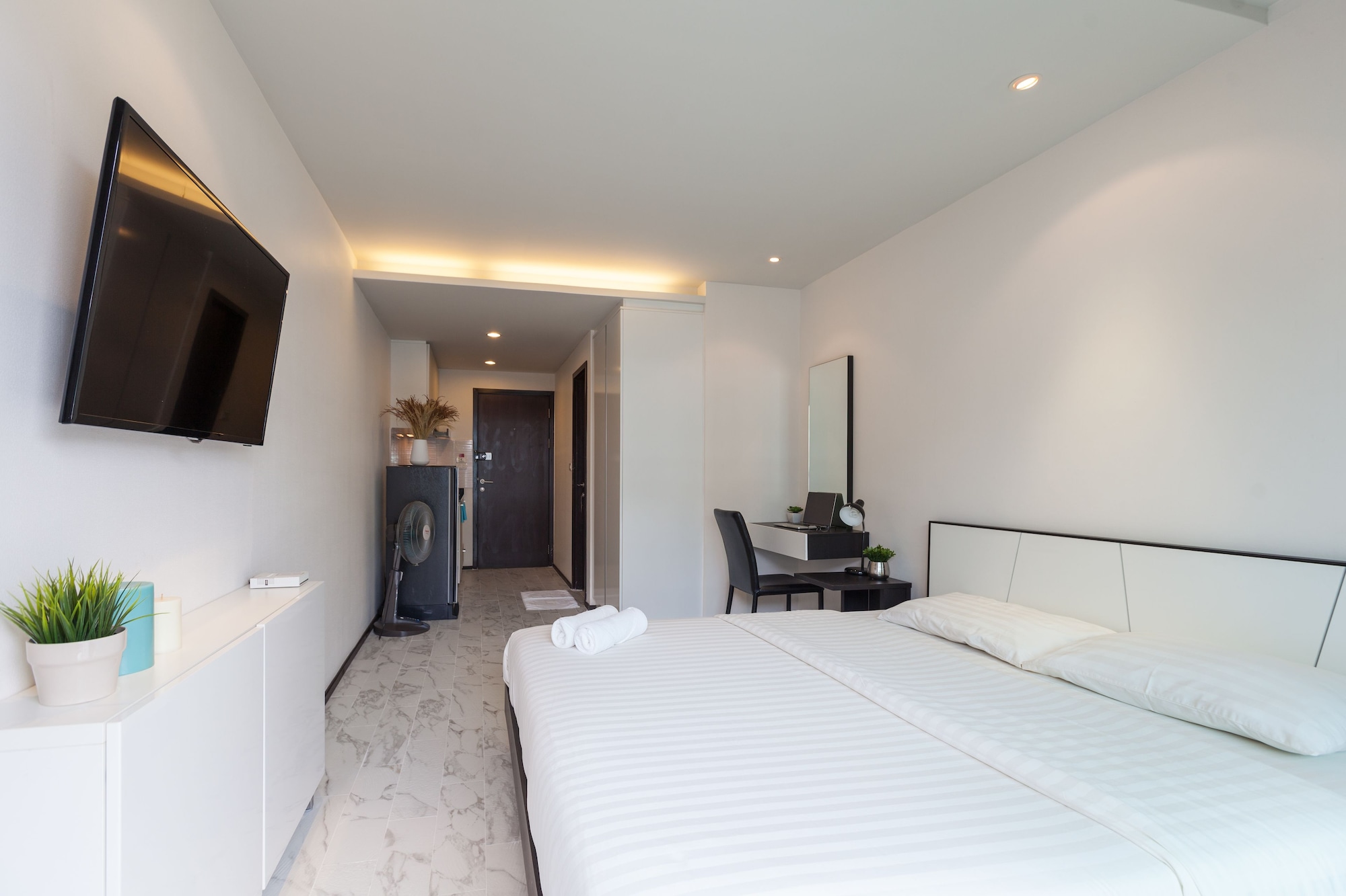 SUPERIOR, DOUBLE BED
