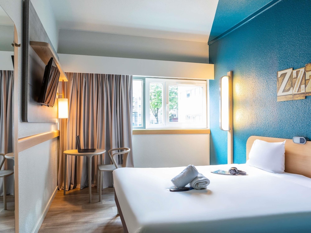 IBIS BUDGET PARIS PORTE DE PANTIN 27/64