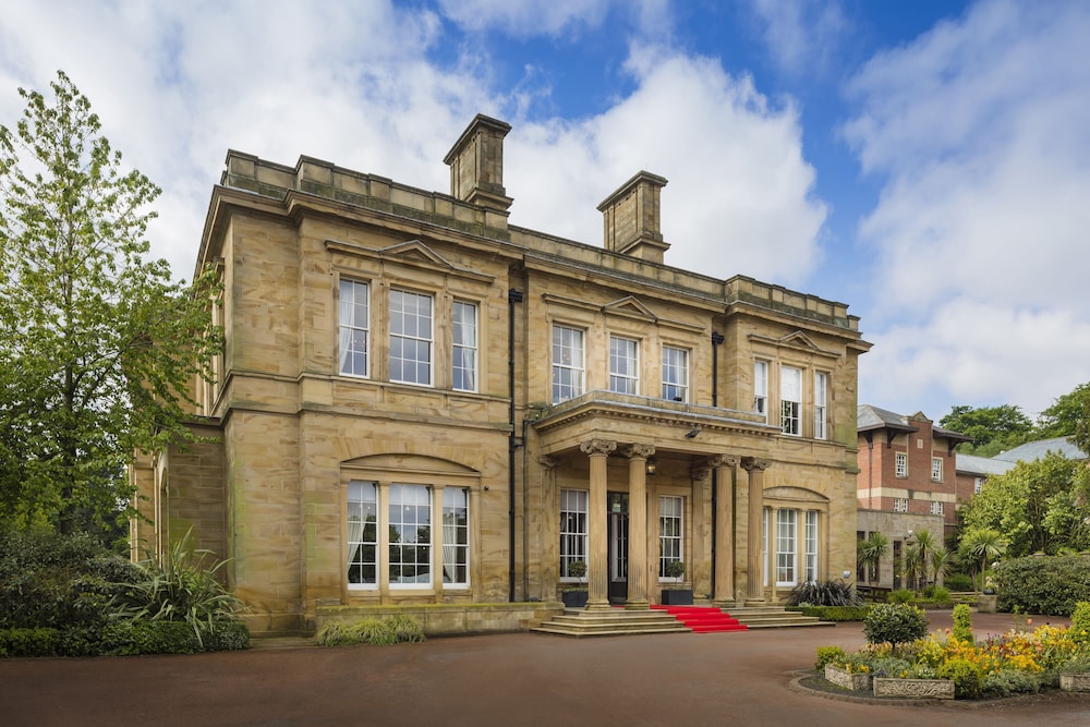 Oulton Hall Hotel, Spa & Golf Resort in LEEDS - UK