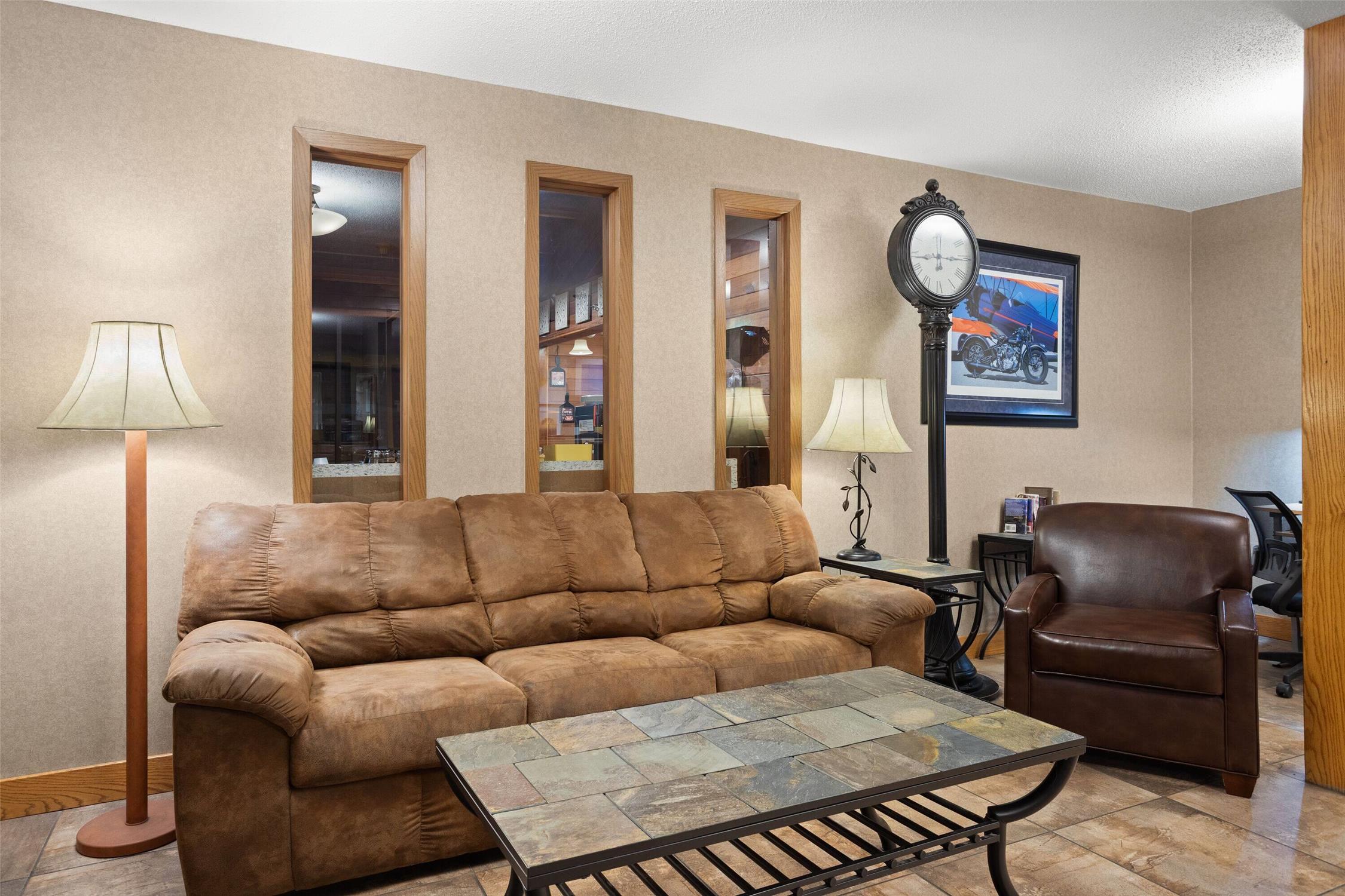 Days Inn by Wyndham Spearfish 30/38