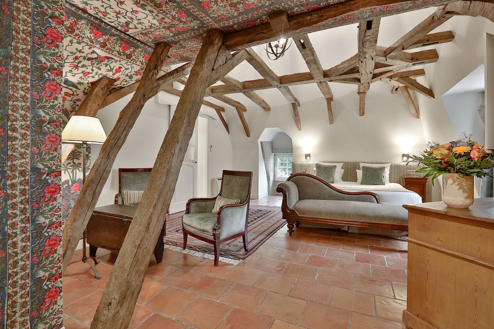CHATEAU DES VIGIERS 23/50