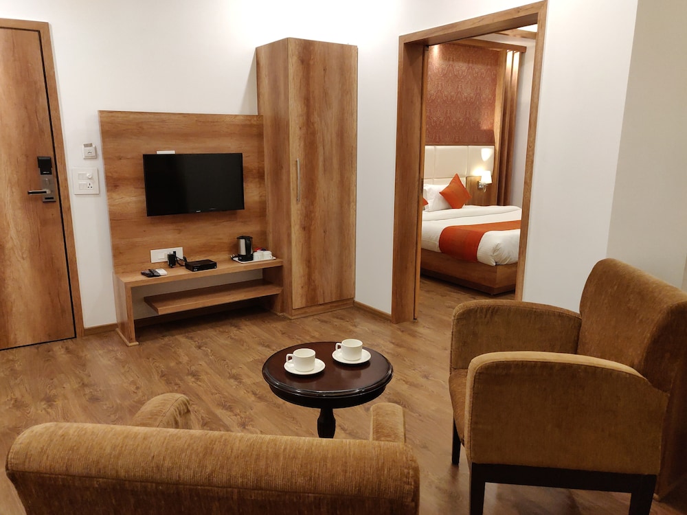 Hotel Yelchiko 18/23