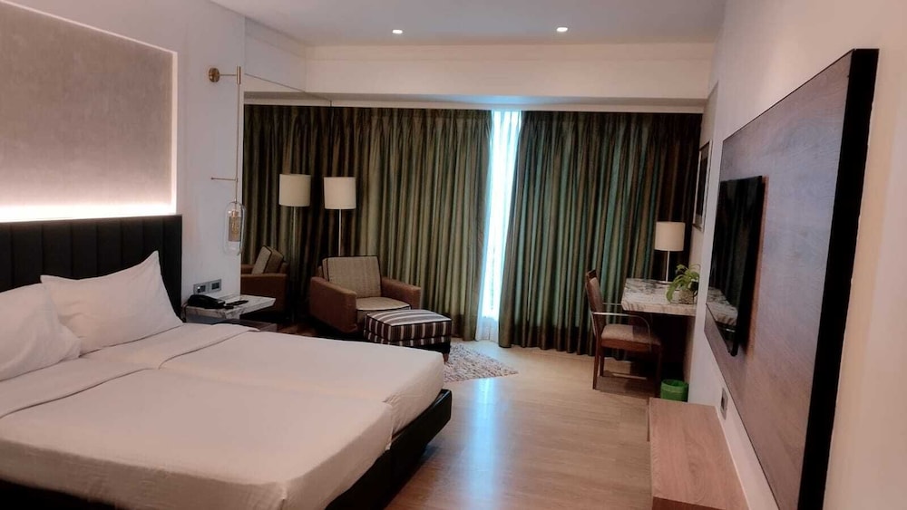 Mirage Hotel 24/68
