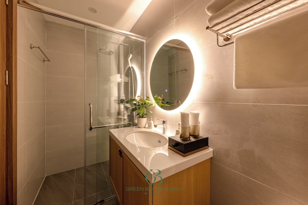 GREEN BAY HOTEL NINH BINH 33/34