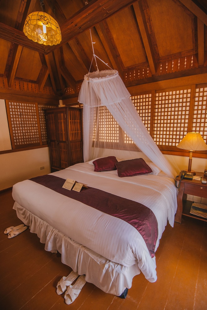 FRIDAYS BORACAY RESORT 13/50