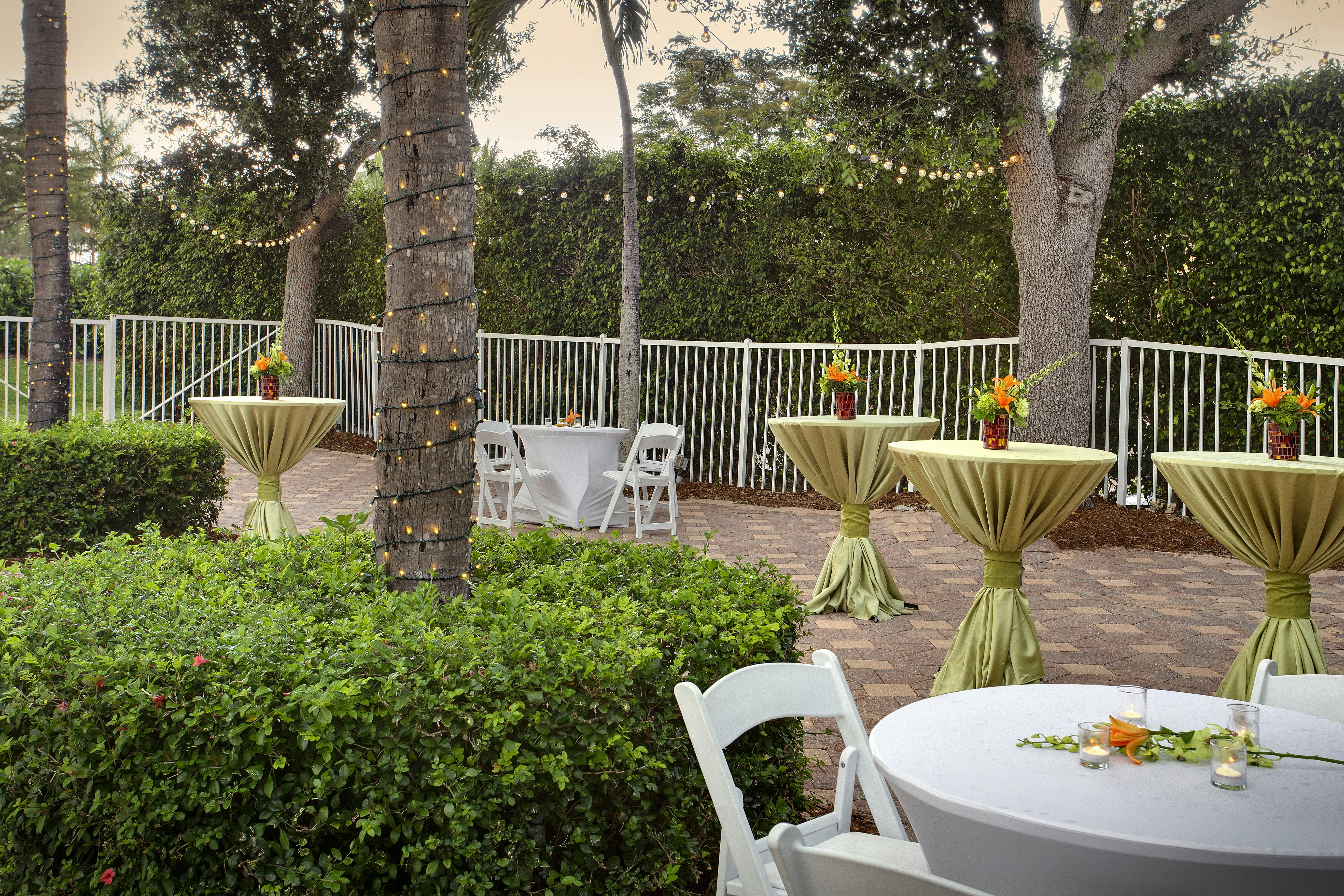 Hilton Naples 60/66