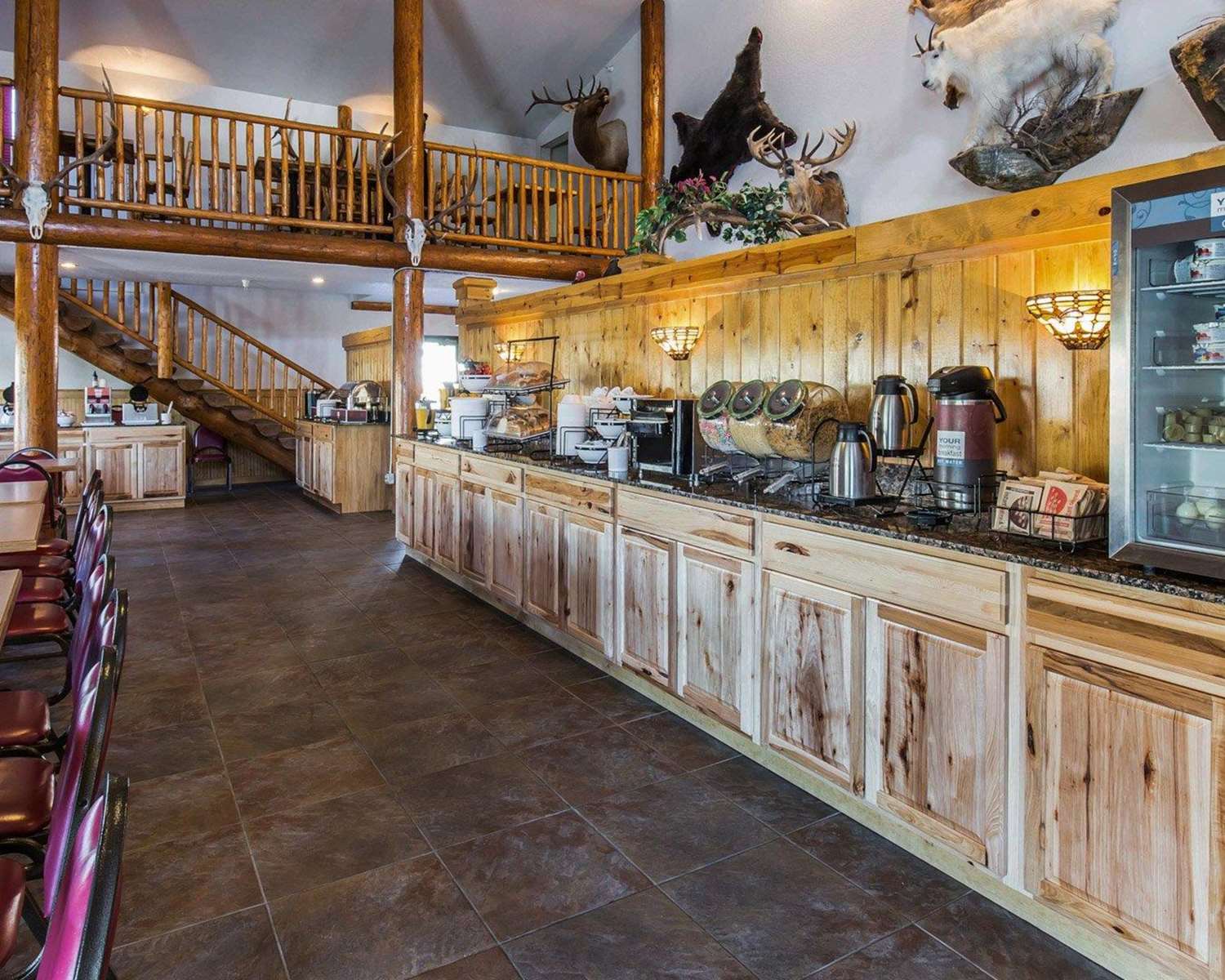 Antler Lodge 32/40
