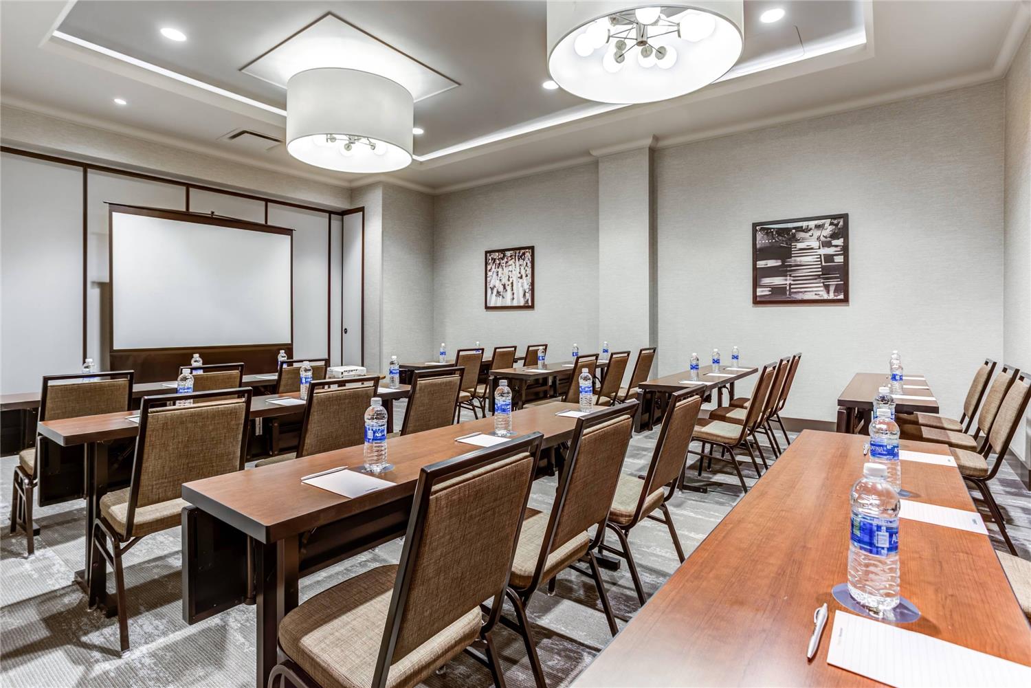 Cambria Hotel Chicago Loop - Theatre District 40/50