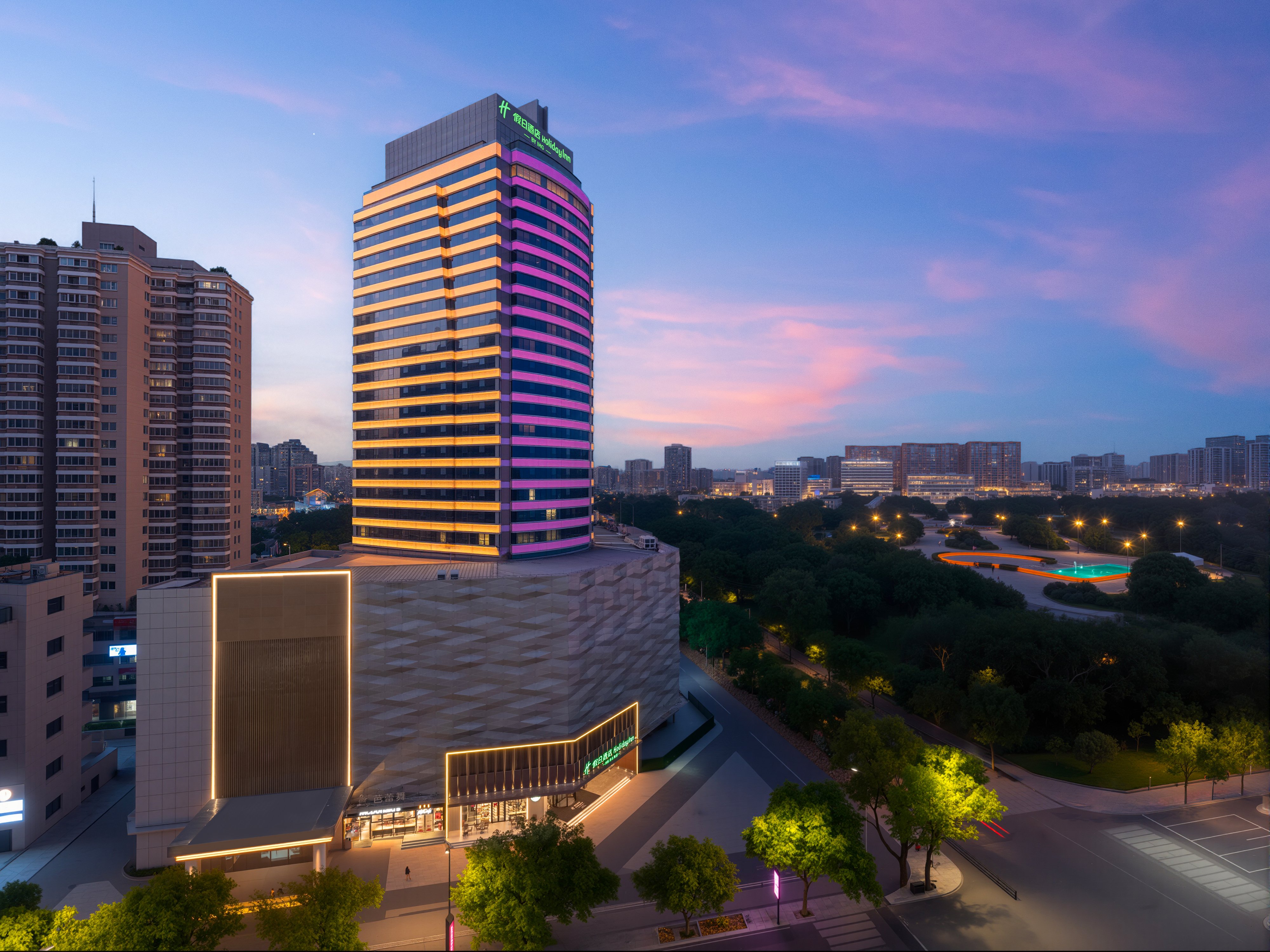 Yimei Plaza 2/31