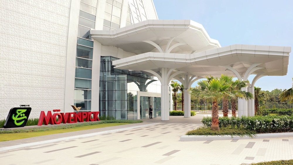 Movenpick Hotel & Convention Centre KLIA 1/63