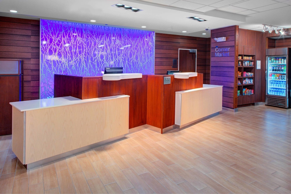 Fairfield Inn And Suites By Marriott Hollister 2/49