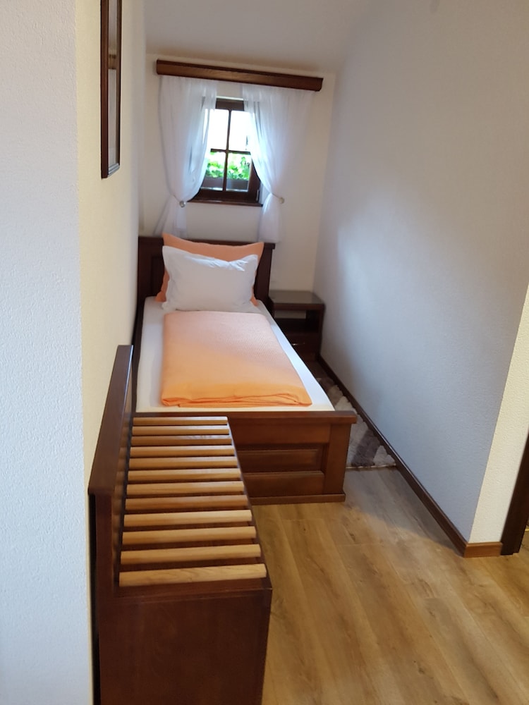 Pansion Breza 16/50