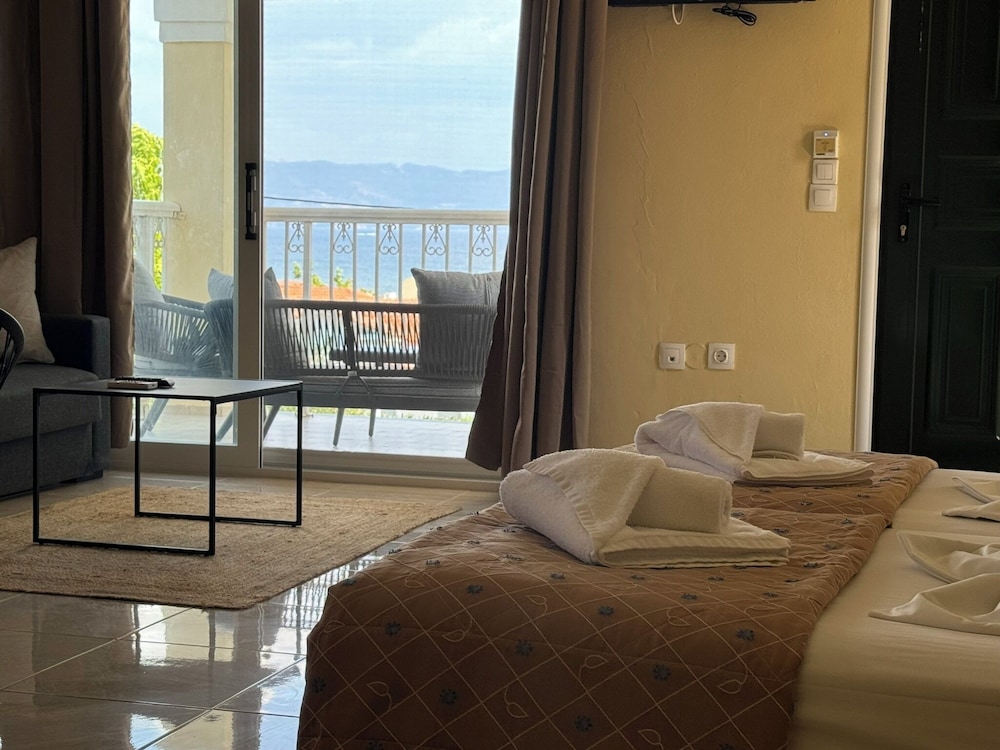 2 BEDROOMS, APARTMENT, SEA VIEW, ANNEX