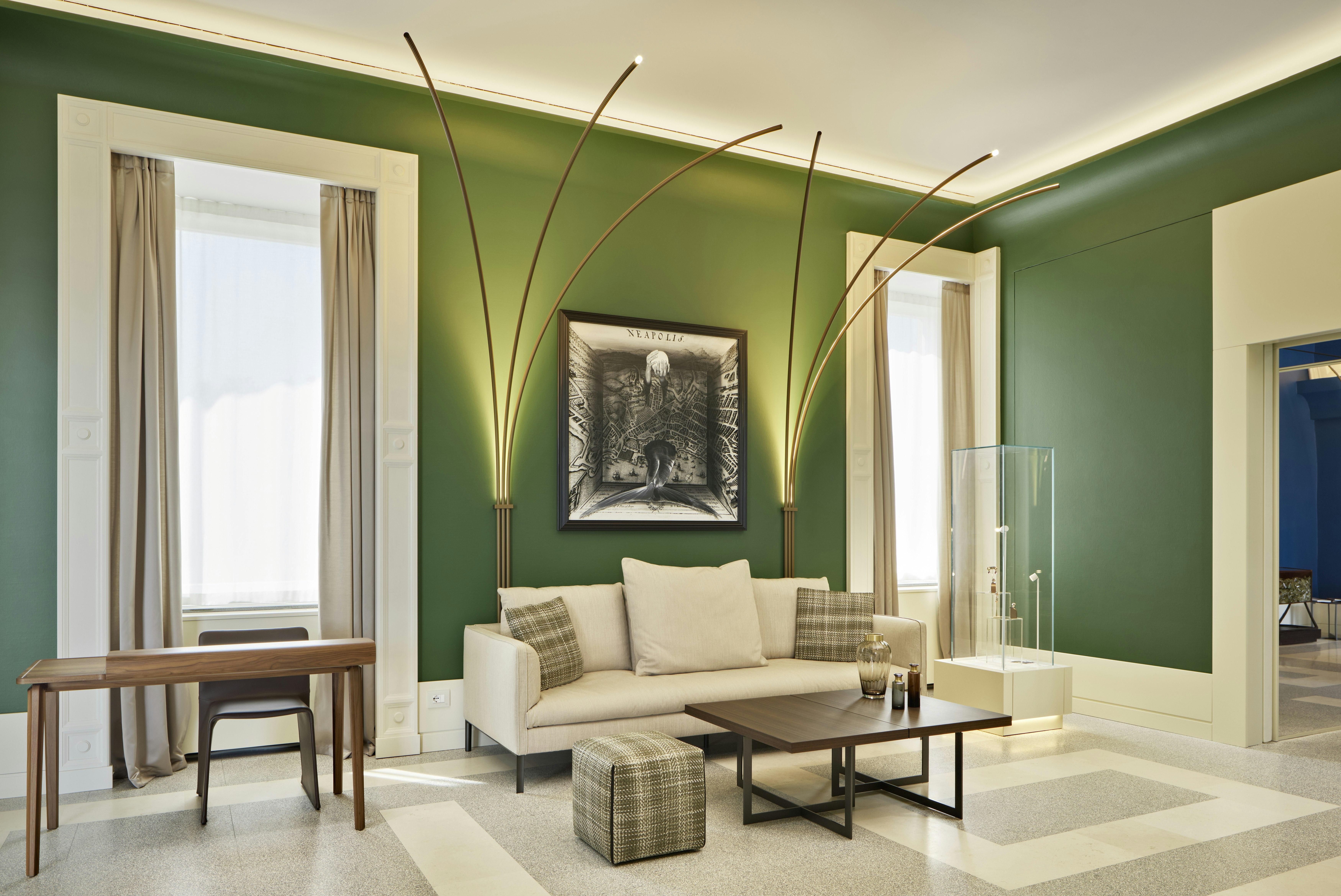 De Bonart Naples, Curio Collection by Hilton 30/50