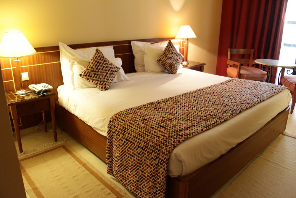 ROOM, SINGLE, DOUBLE BED