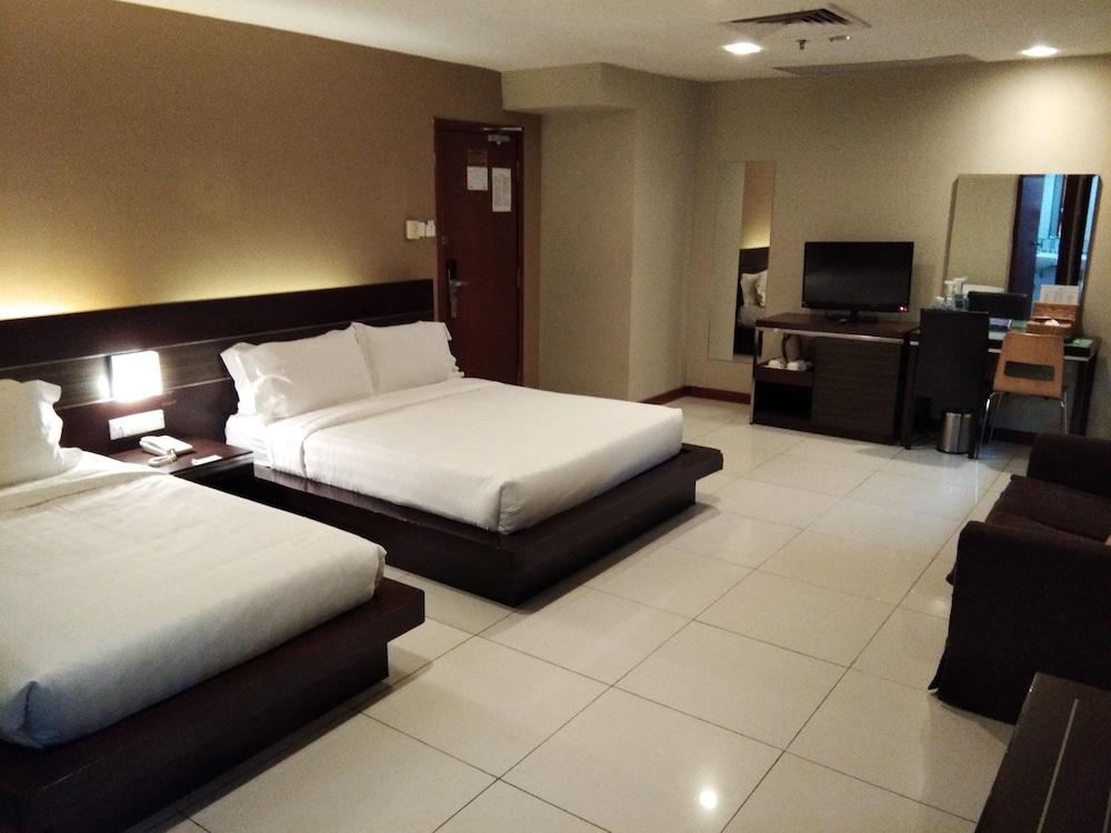 Kinabalu Daya Hotel 16/72