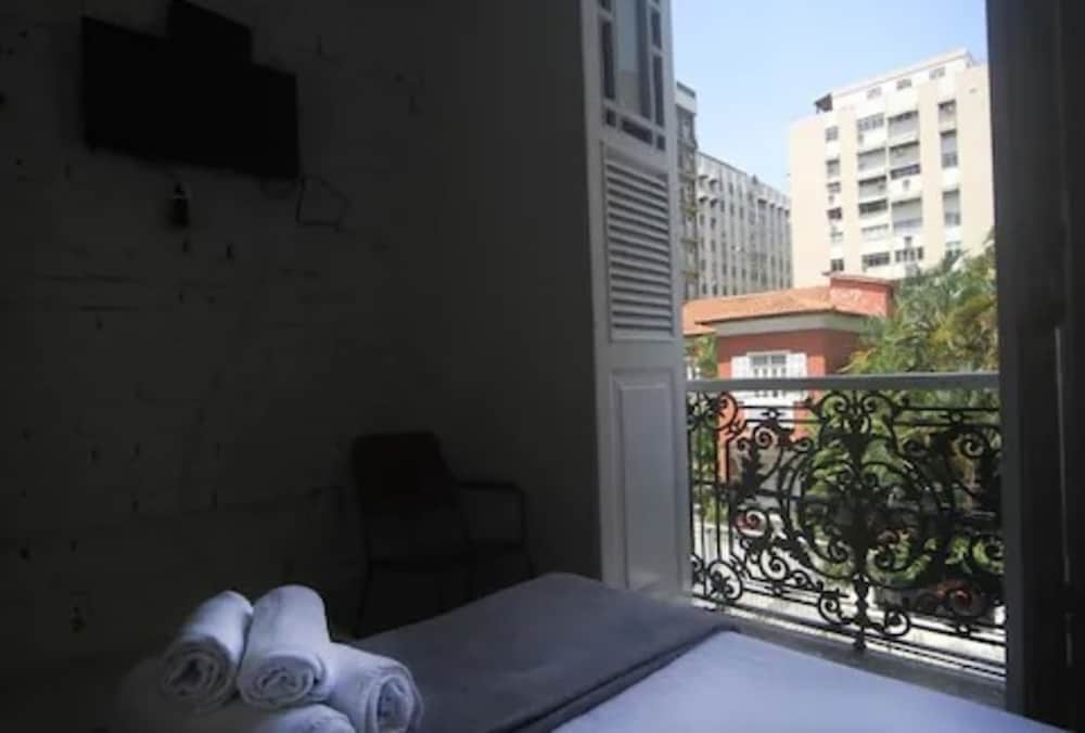 Voa Casa Tuxi 10/66