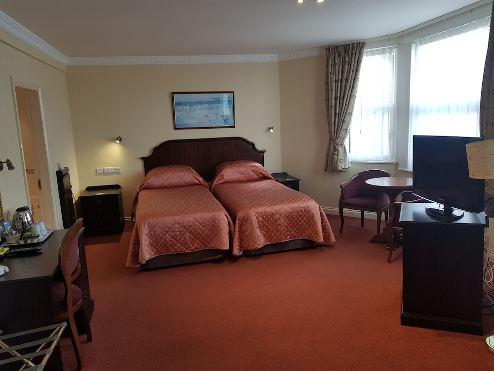 Welbeck Hotel and Restaurant 28/48