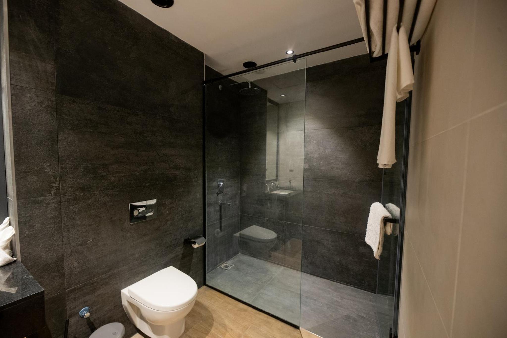 Sincerely Yours Suites & Serviced Apartments 55/56