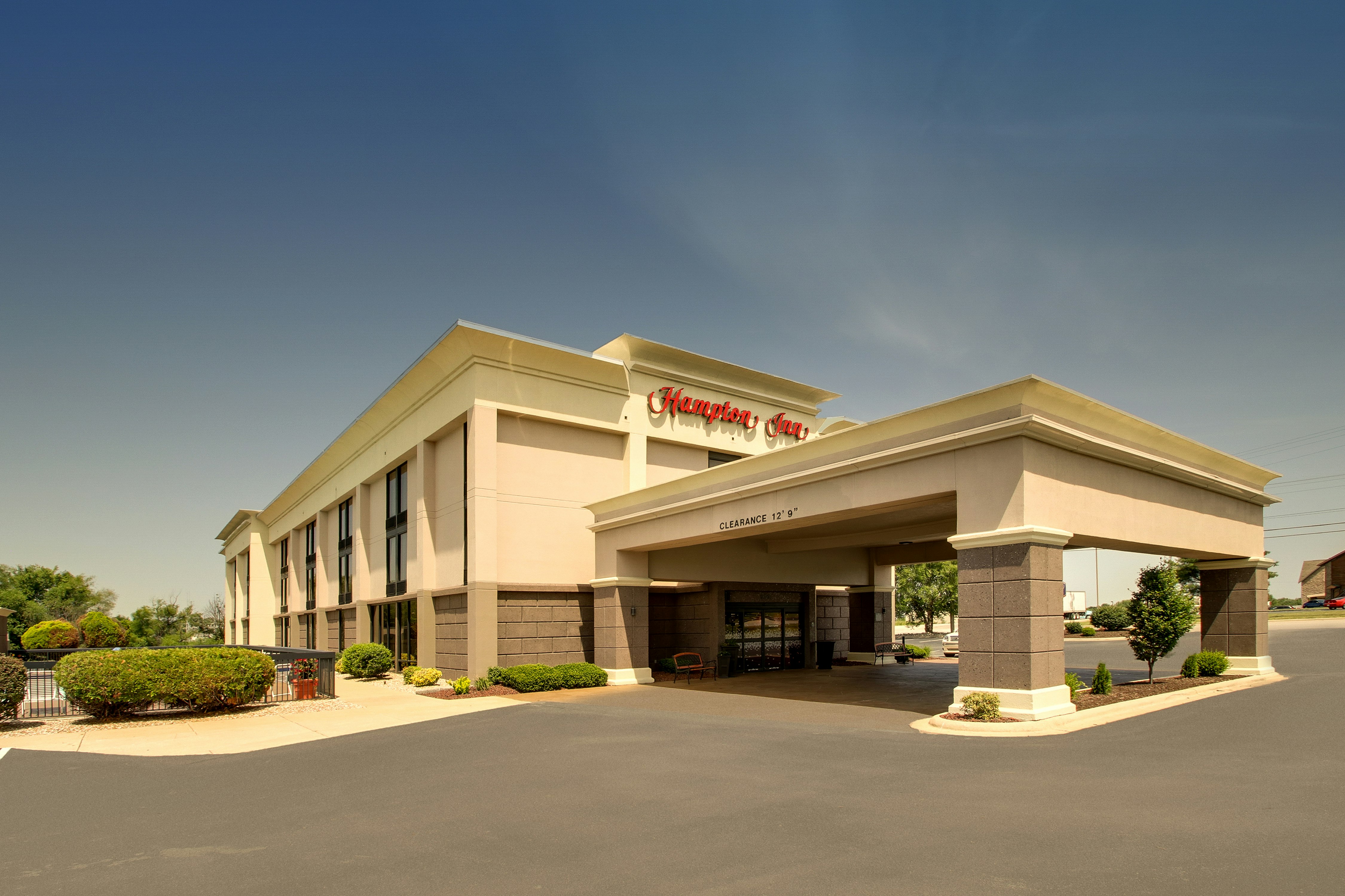 Hampton Inn Lebanon, MO 8/56
