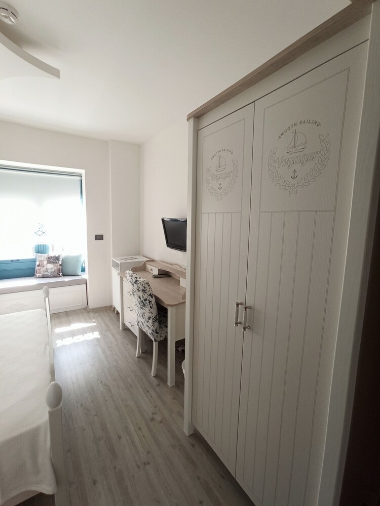 Mavi Konak Otel Alacati 45/49