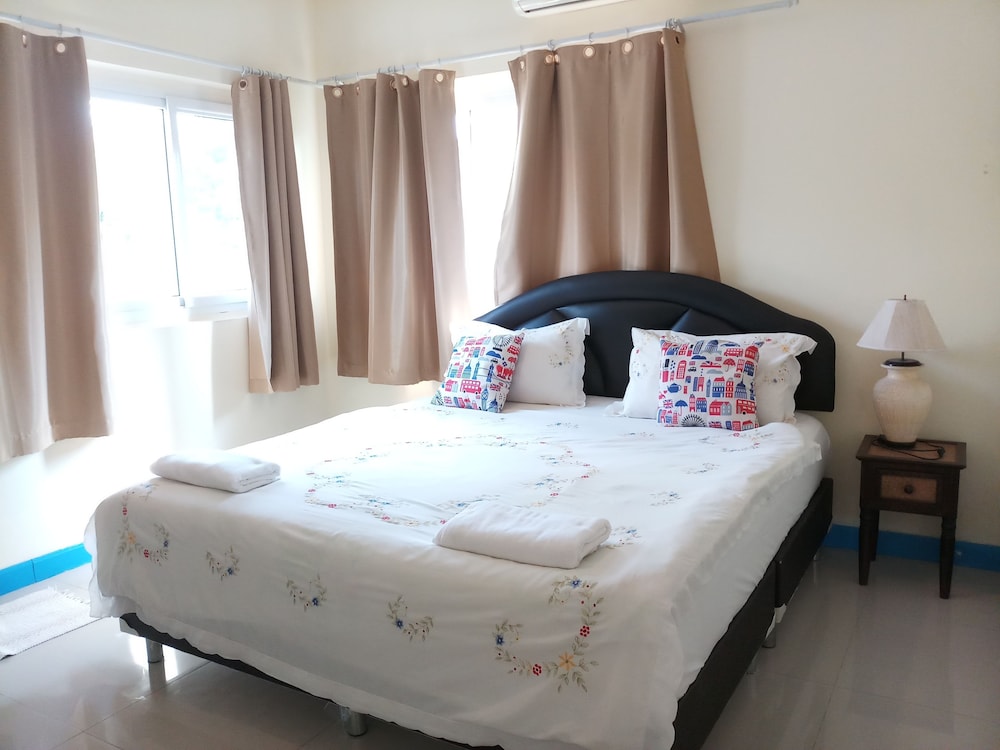 Penny's Home Stay Resort 12/50