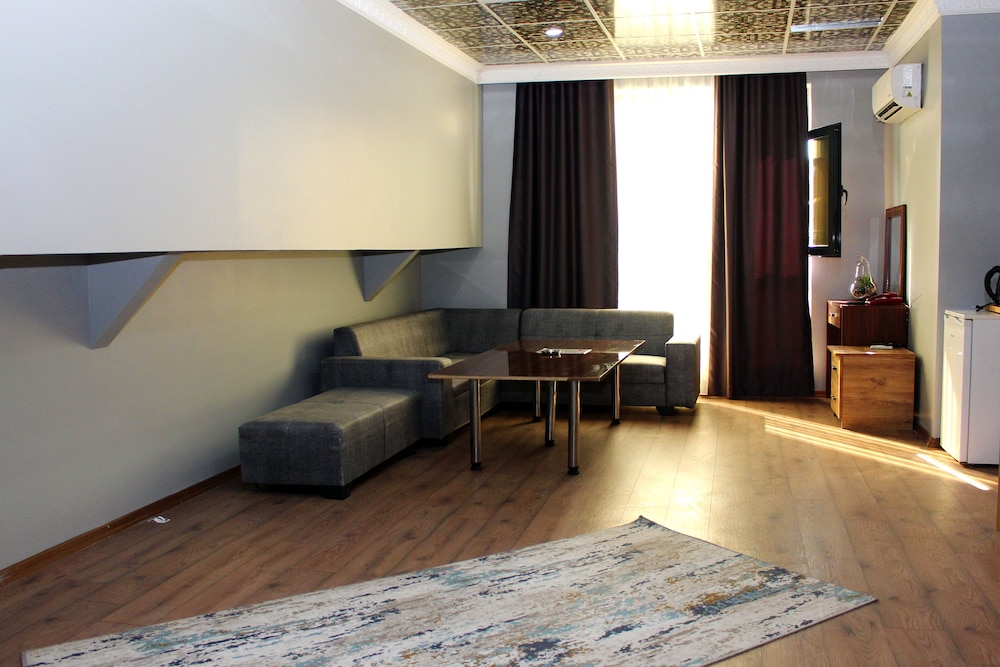 Avist Hotel 38/50