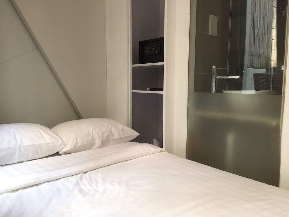 Homy Hotel Central 40/57