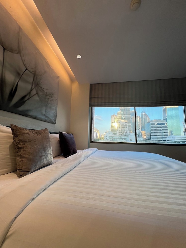 ONE BEDROOM JUNIOR SUITE