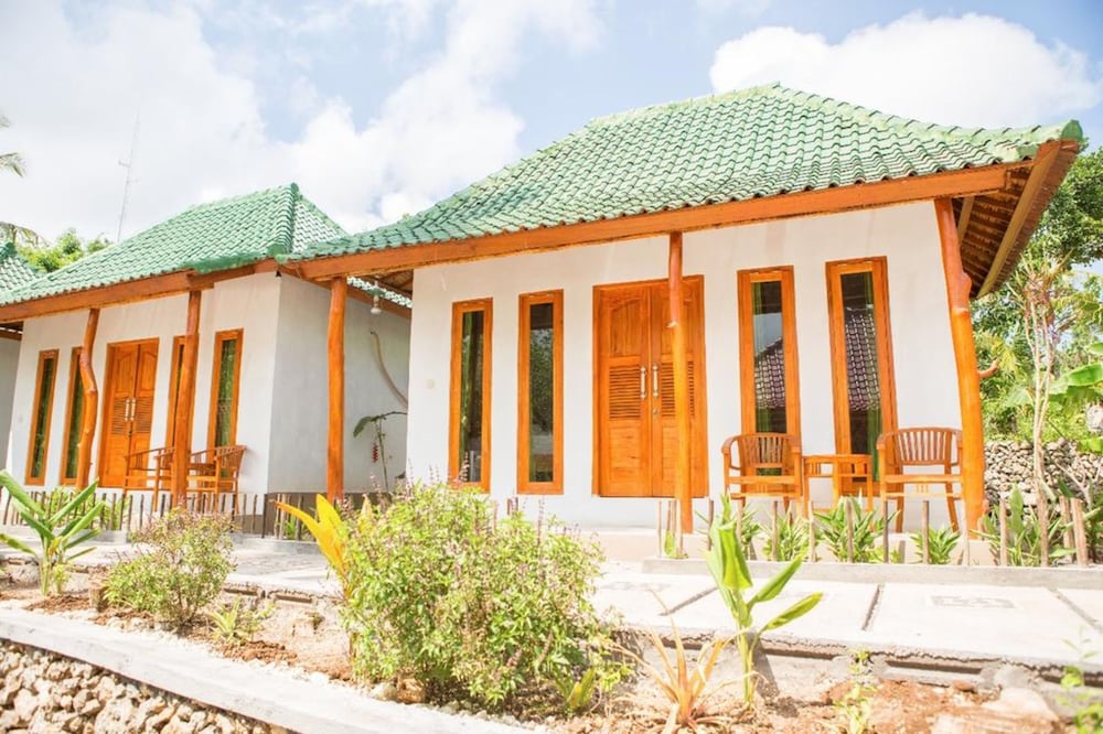 Kubu Reot Taman Asri in BALI