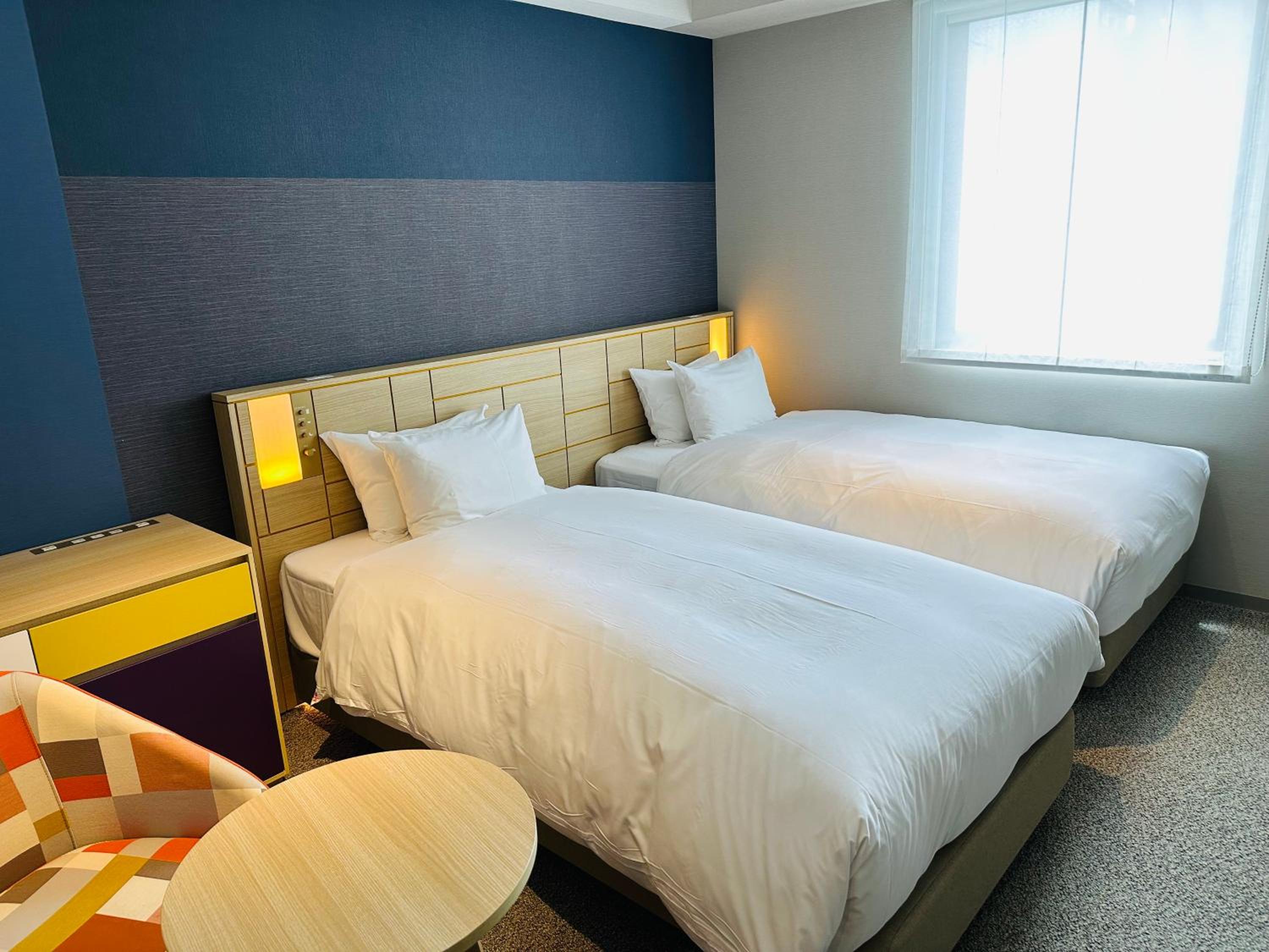 STANDARD, TWIN BEDS