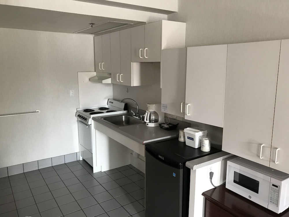 Travelodge by Wyndham Redding CA 19/25