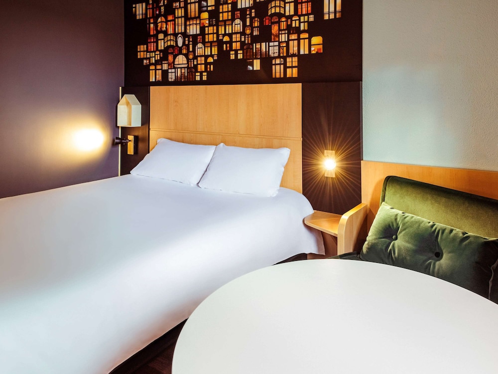 Ibis Macon Sud 33/68