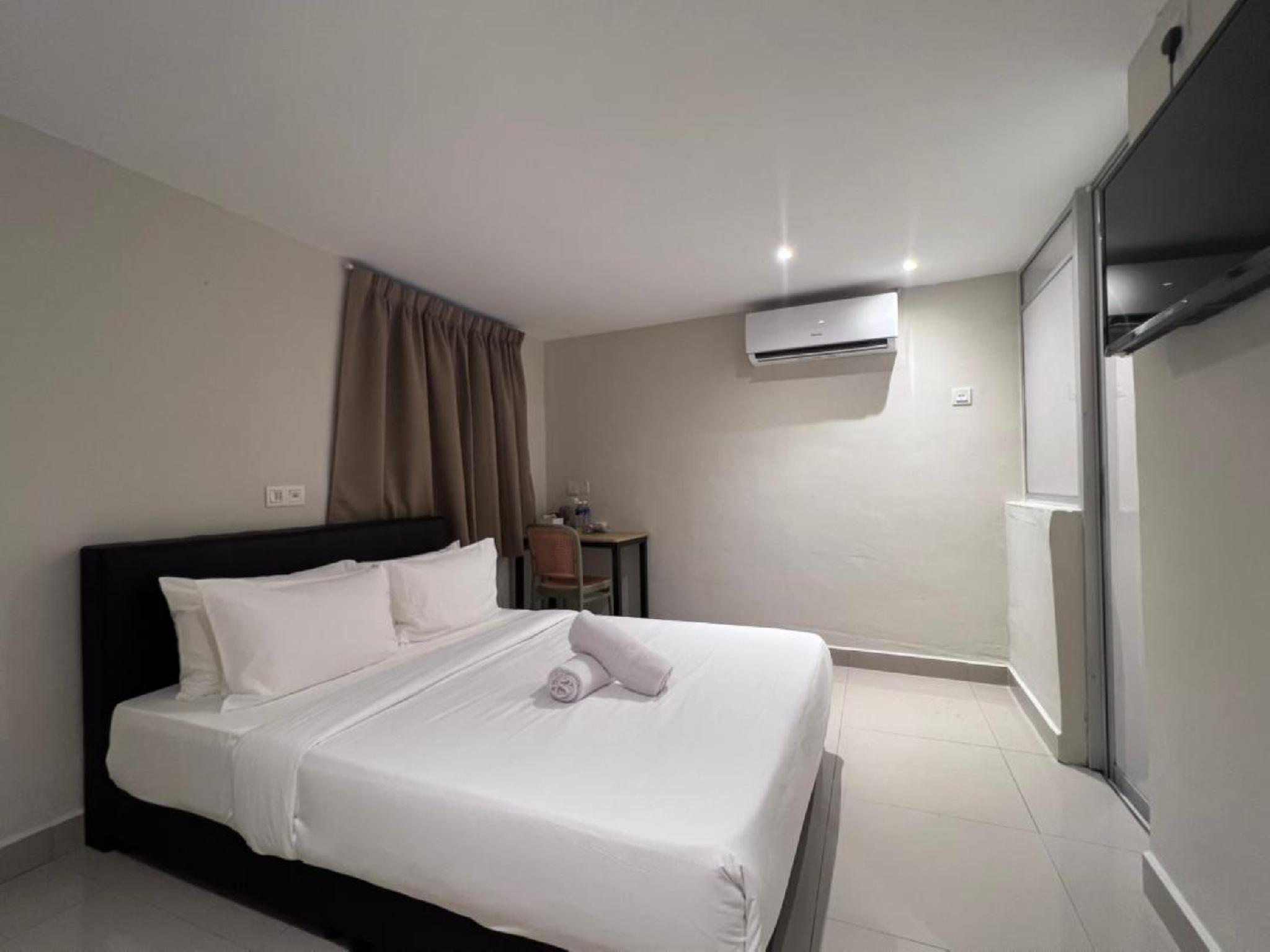 Swing & Pillows AT Kajang 28/42