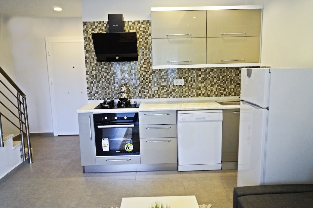 Truemar Hotels & Suites 6/50