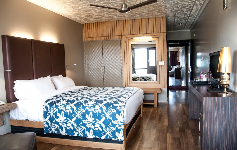 Ahdoos Hotel 5/10