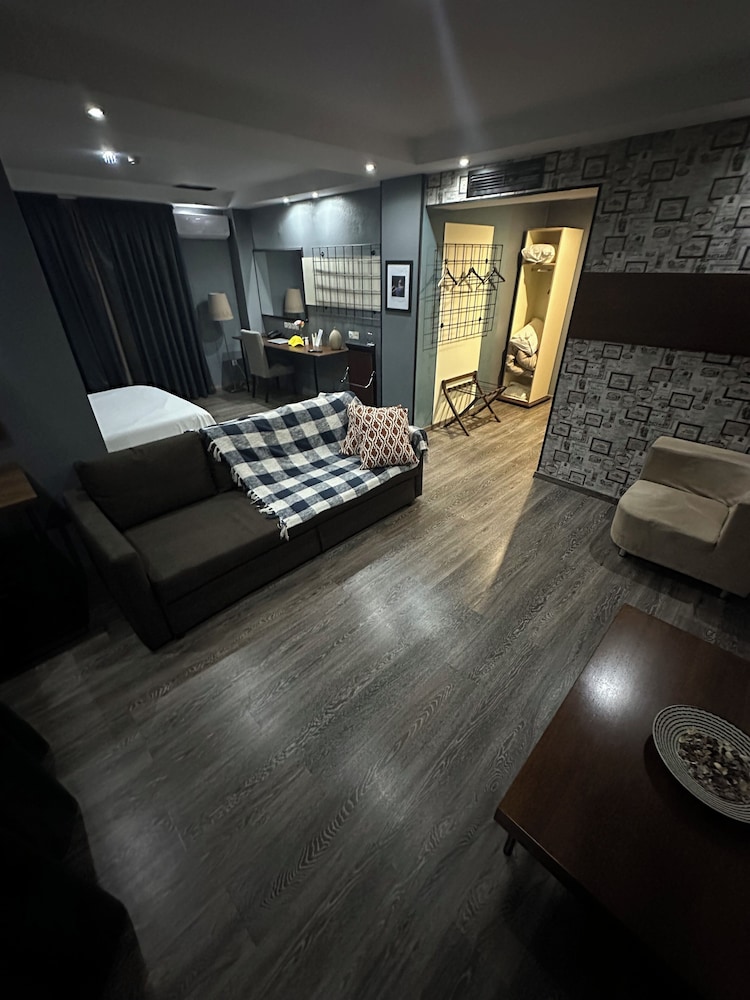Athina Airport Hotel 31/67