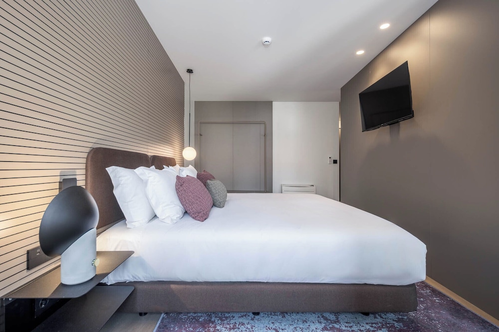 Studio, Double Bed, Patio