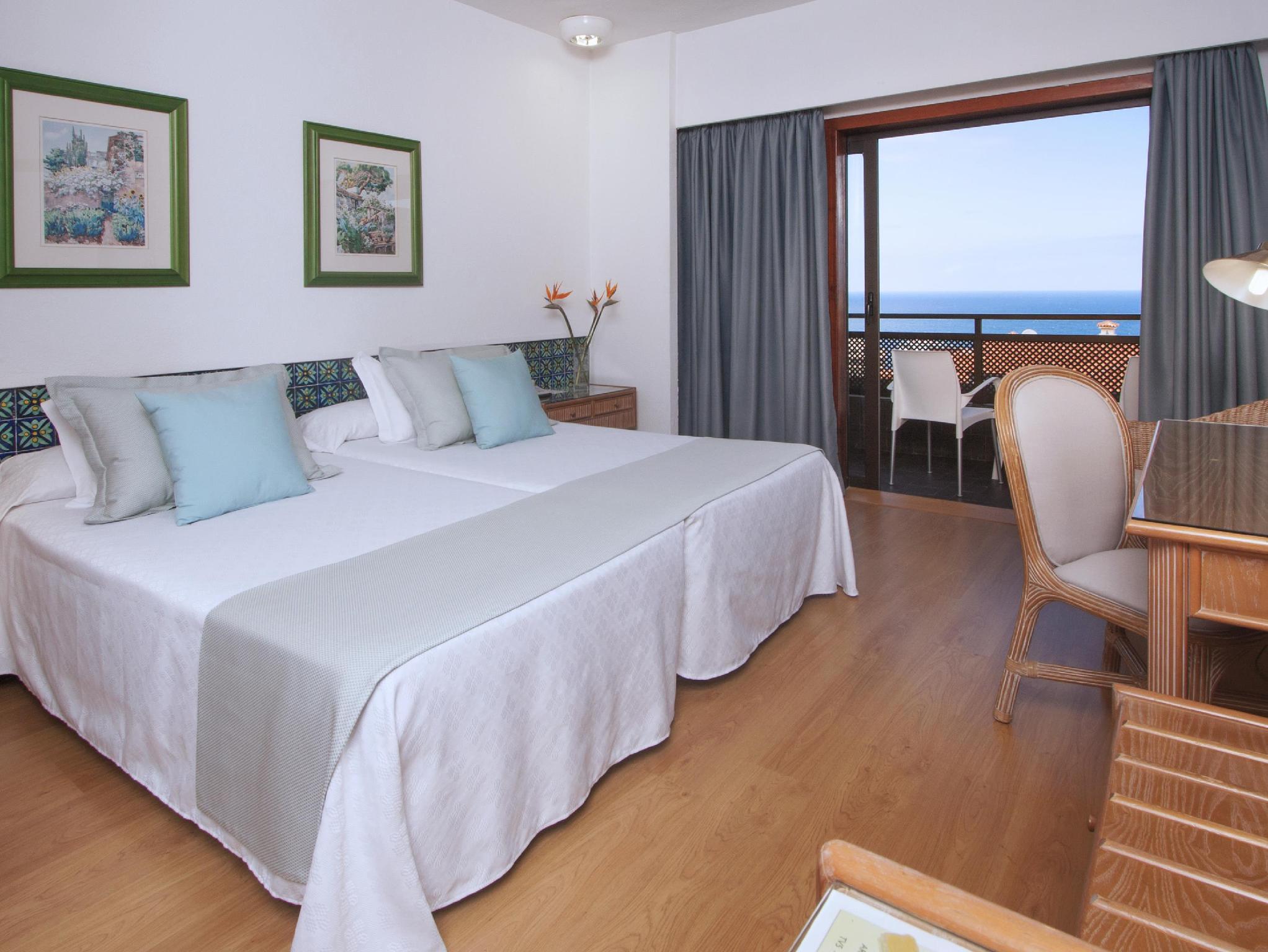 Junior Suite, Queen Bed