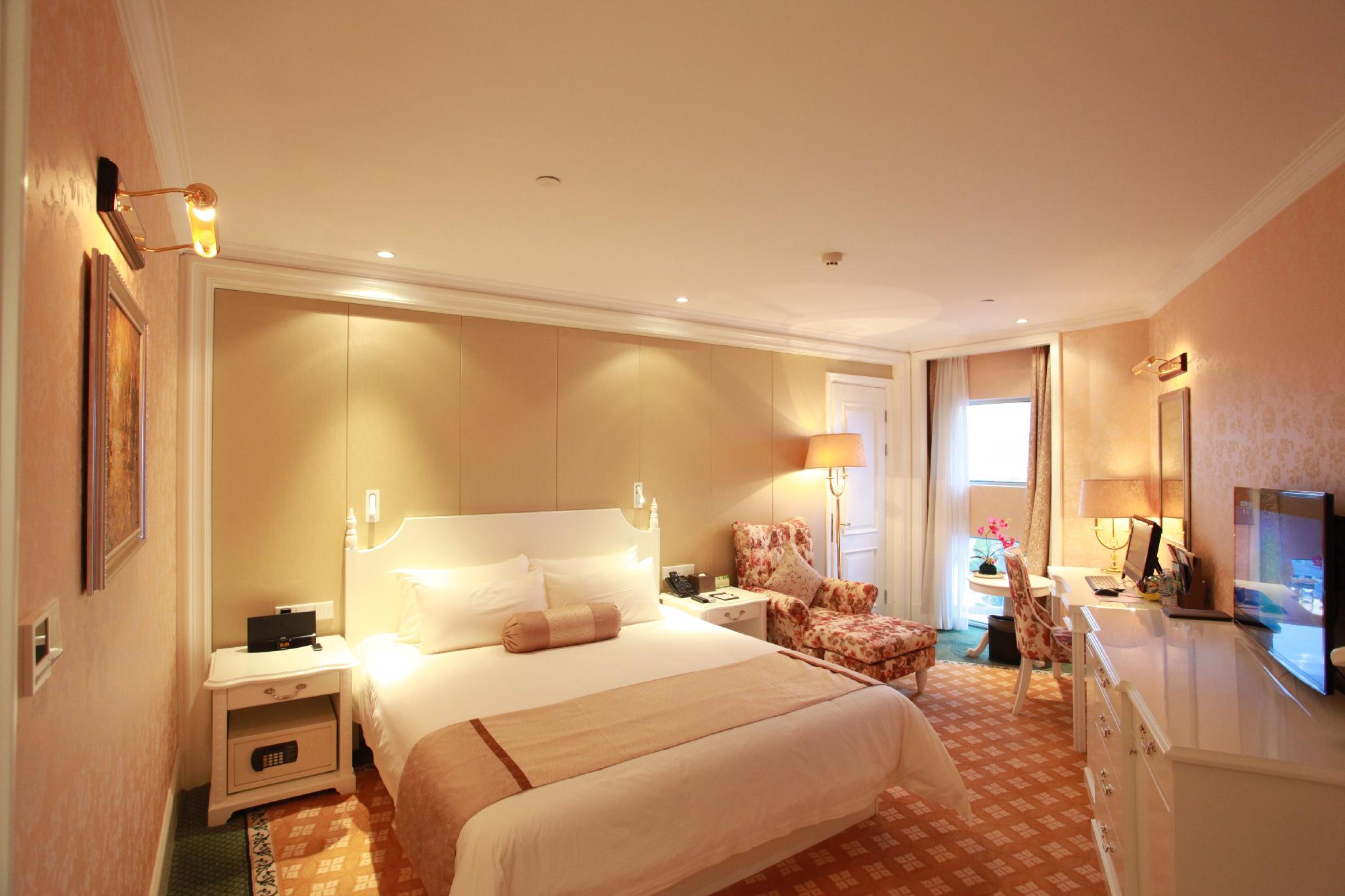 Taizhou Oriental Hotel 12/30