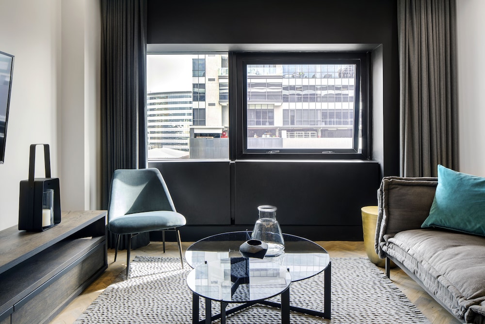 The Onyx Hotel 44/64