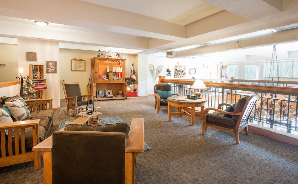 Winter Park Mountain Lodge 30/37