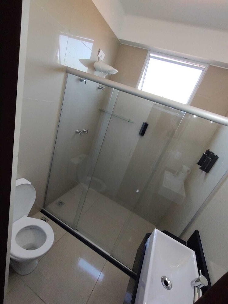 COMPACT, APARTMENT, QUEEN BED